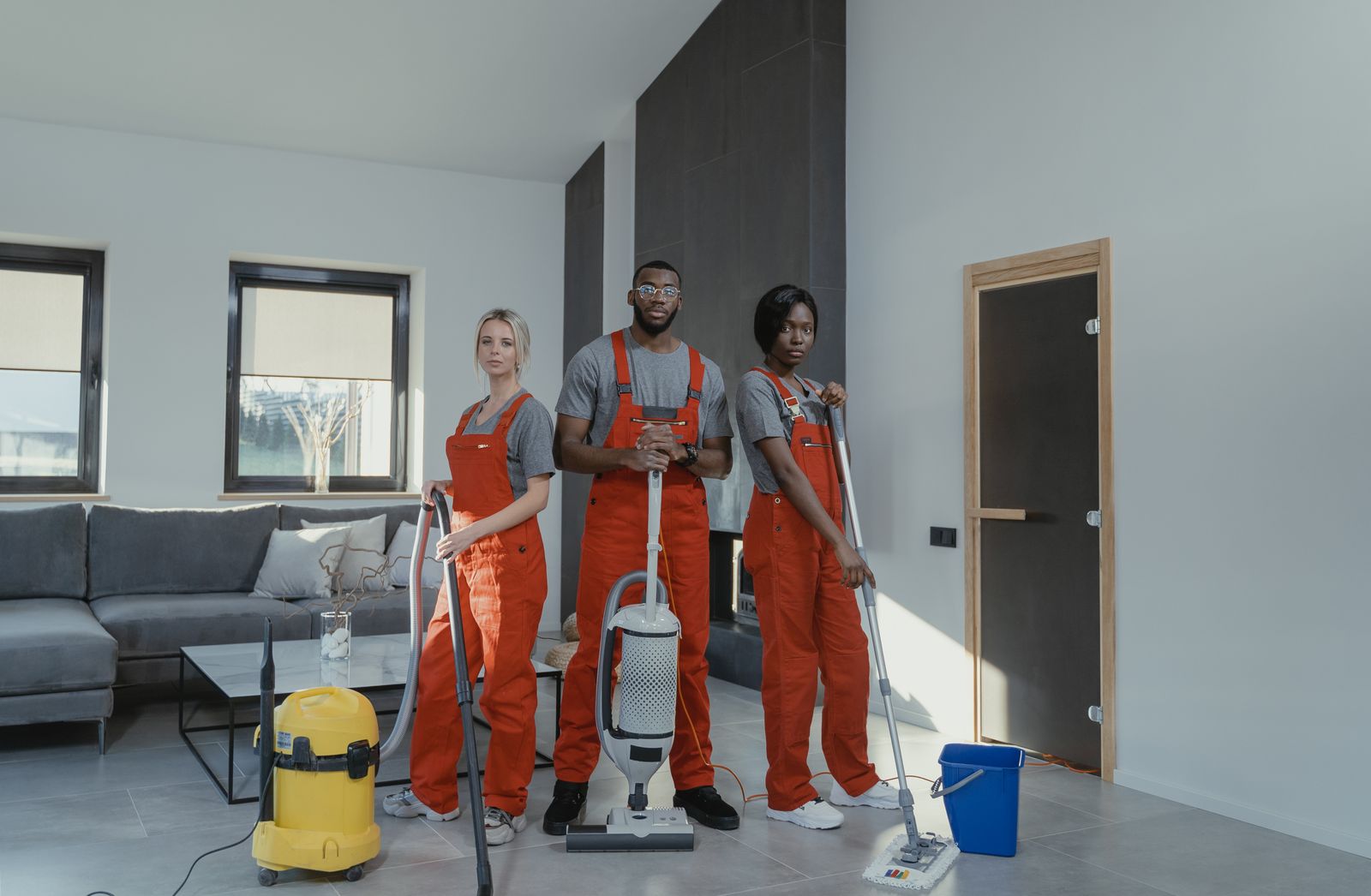 About Black Ivy Facility Services | Pittsburgh janitorial Professional cleaning crew ready for facility service in Pittsburgh PA