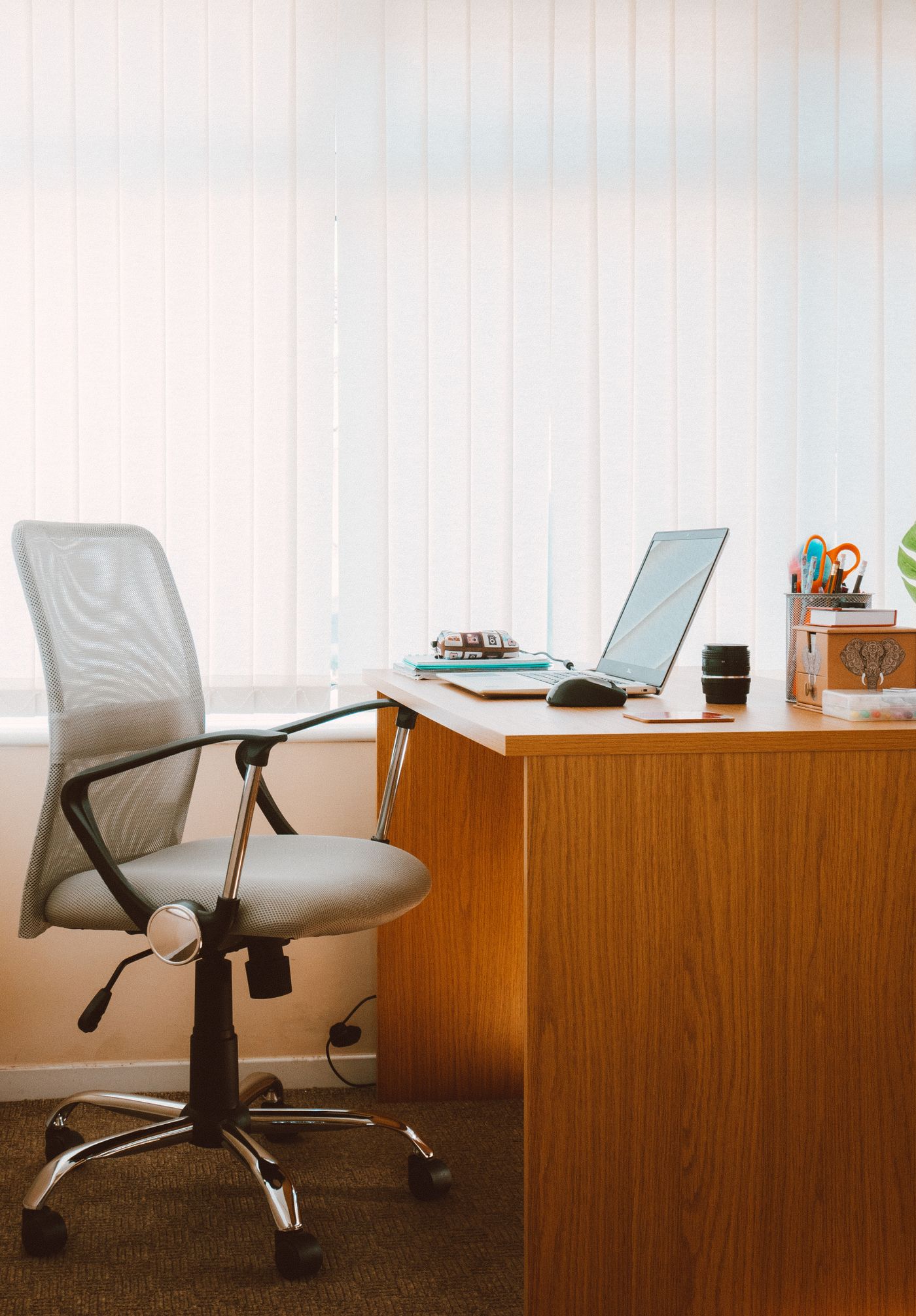 Office workspace cleaning Pittsburgh Organized office workspace maintained by Pittsburgh janitorial service